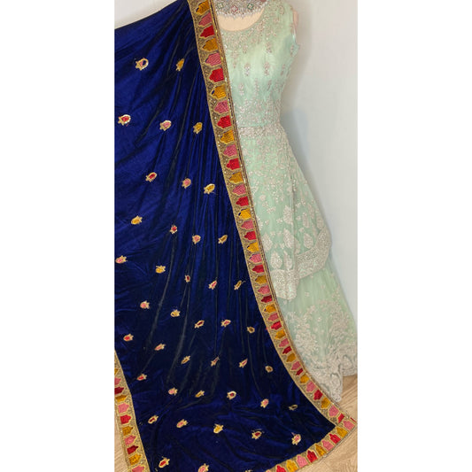 Sneha velvet shawl (royal blue)