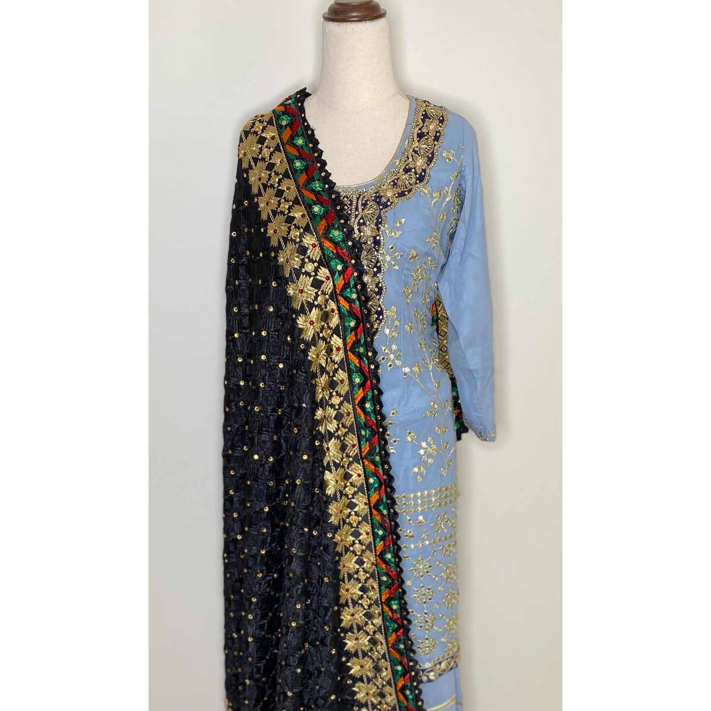 Manmeet phulkari (black)