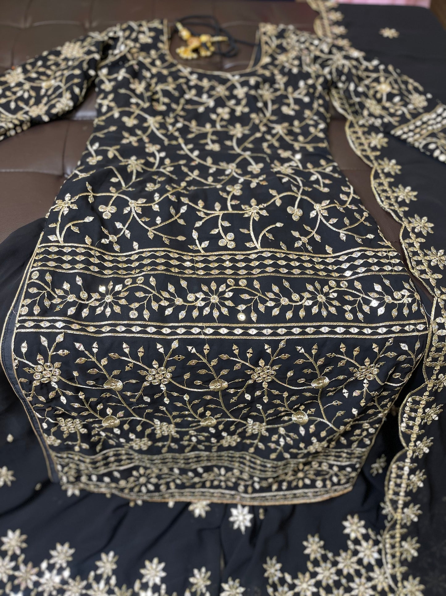 Gunbeer sharara suit